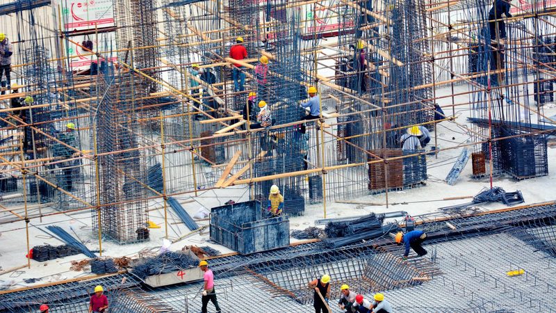 建筑资质挂靠代理：揭秘行业潜规则与合规之路